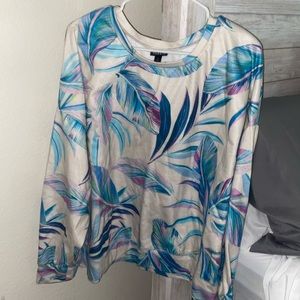 Sweater pull over leafy print